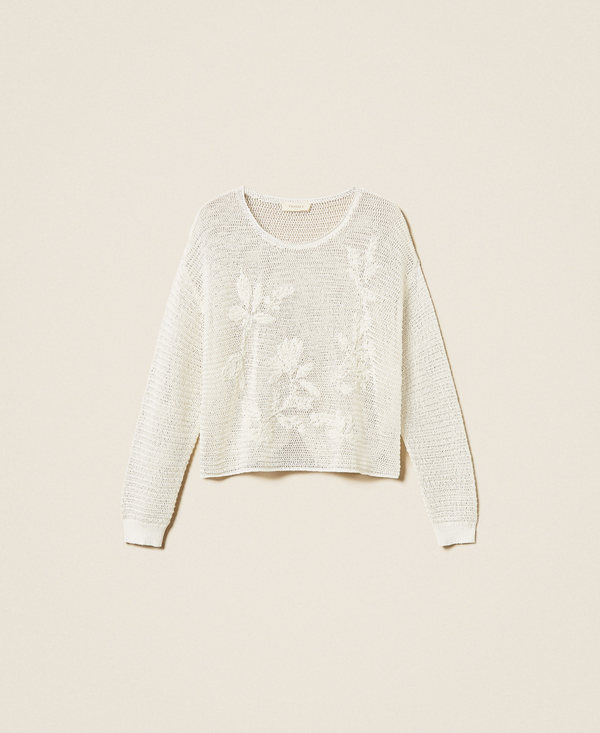 Pull en filet avec broderie r&eacute;alis&eacute;e &agrave; la main