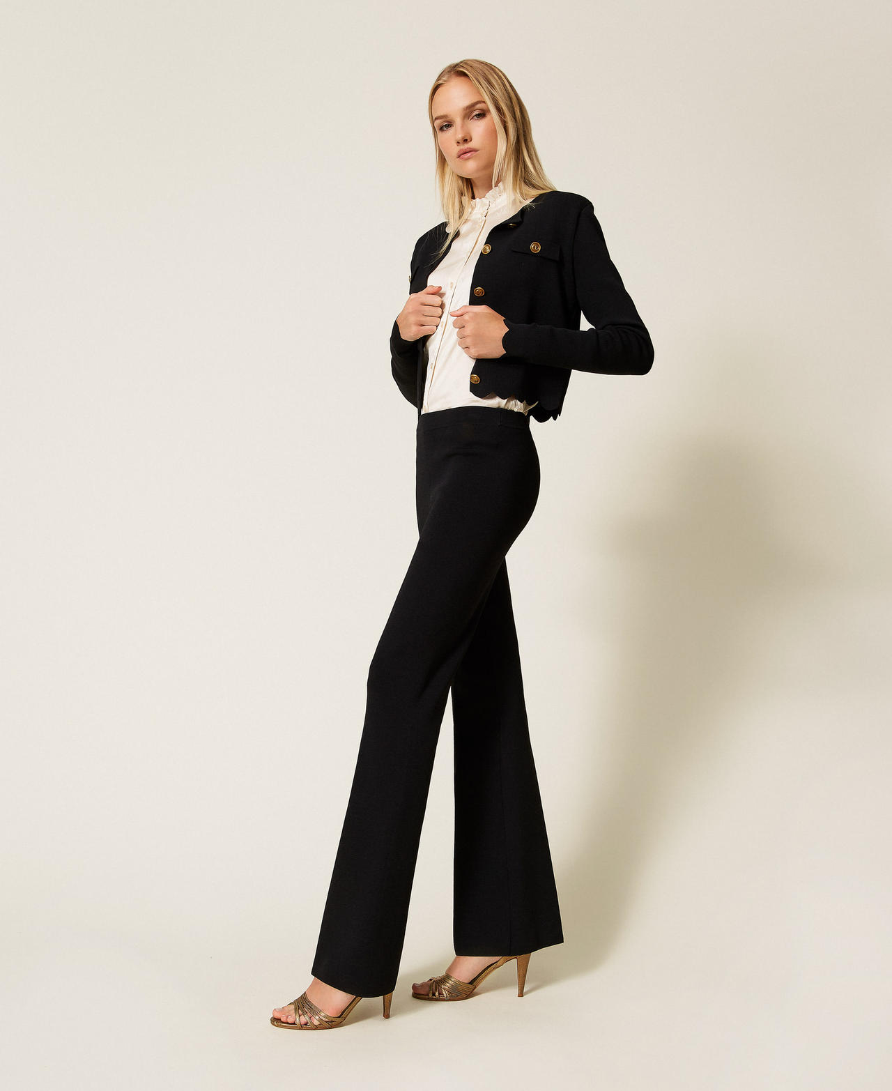 Flared knit trousers Black Woman 252TP3206_00006_02