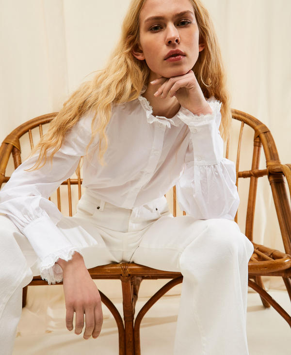 Poplin shirt with lace