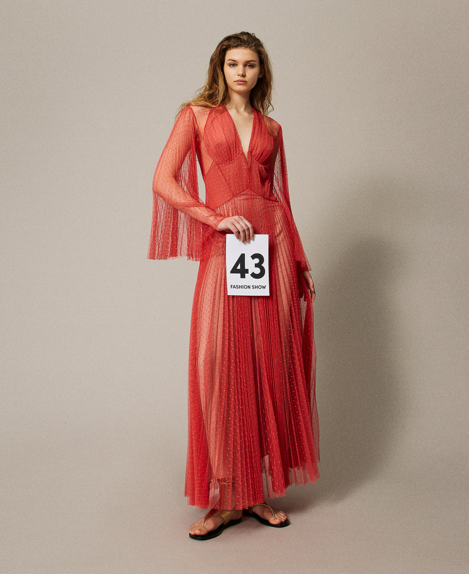 Abito lungo in tulle pliss&eacute;