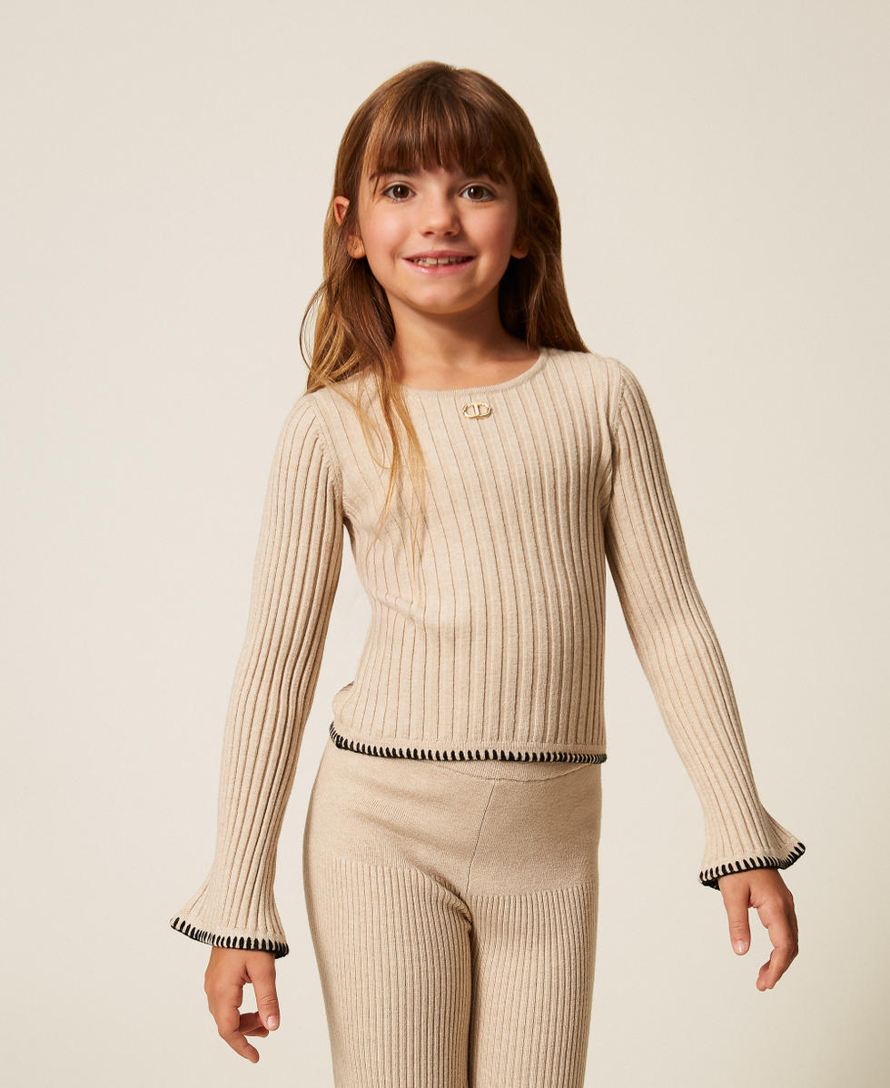 Pull c&ocirc;tel&eacute; pour fille avec broderie Beige &laquo;&nbsp;Biscuit&nbsp;&raquo; Fille 252GB3080_10884_02