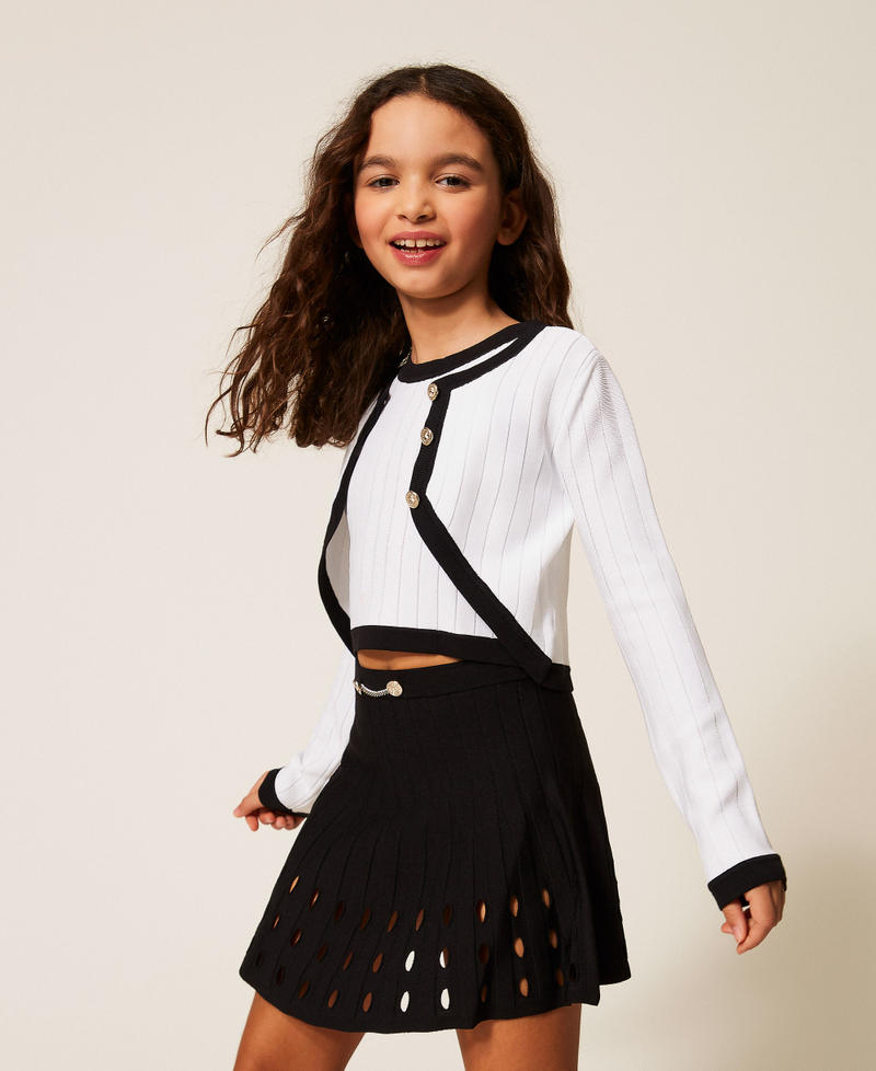 Kurzer Strickrock mit Durchbruchmuster Schwarz M&auml;dchen 261GJ3Q22_00006_02