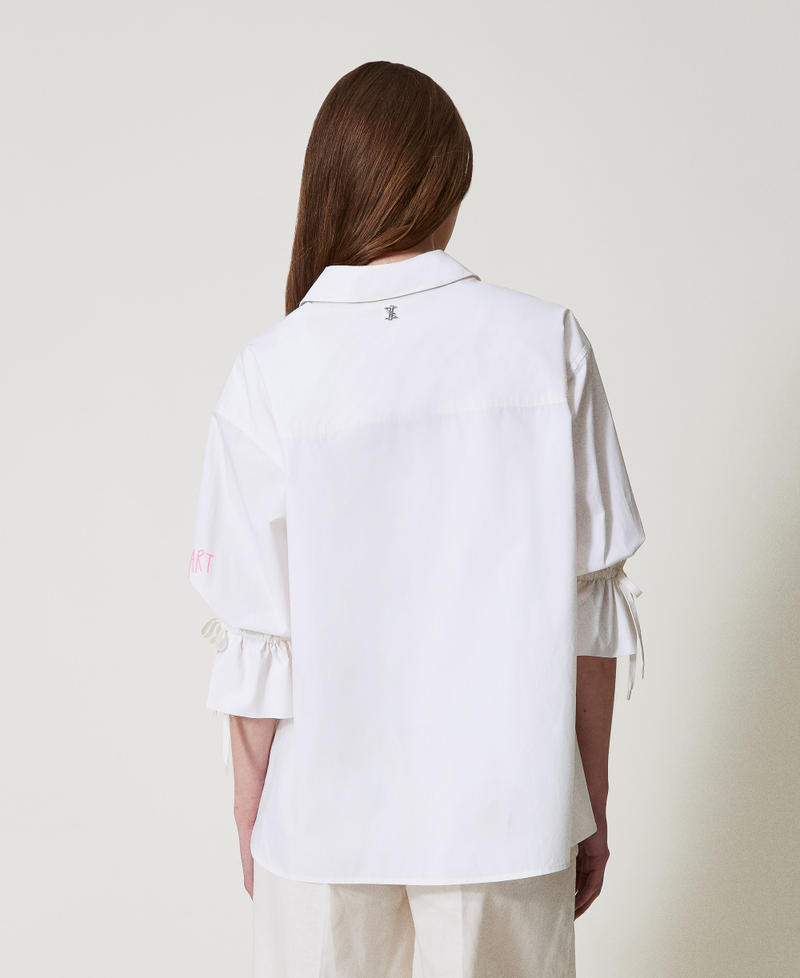 MYFO Hemd mit Blumenmotiv und Tunnelzügen "Papers"-Weiß Frau 251AQ2012_00840_03