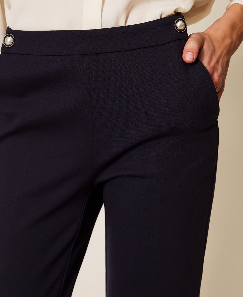 Pantal&oacute;n pitillo con decoraci&oacute;n Azul claro Mujer 261TP2383_13172_04