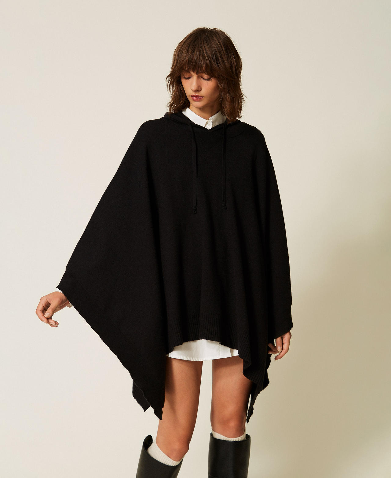 Knit cape with logo Black Woman 262LI3NEE_00006_02