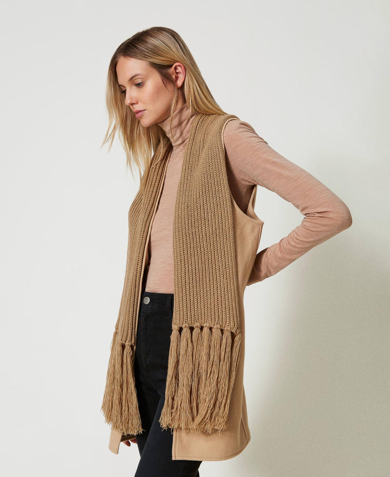 Chaleco de pa&ntilde;o con flecos Marr&oacute;n &laquo;Sandy Brown&raquo; Mujer 242TO5381_11754_02