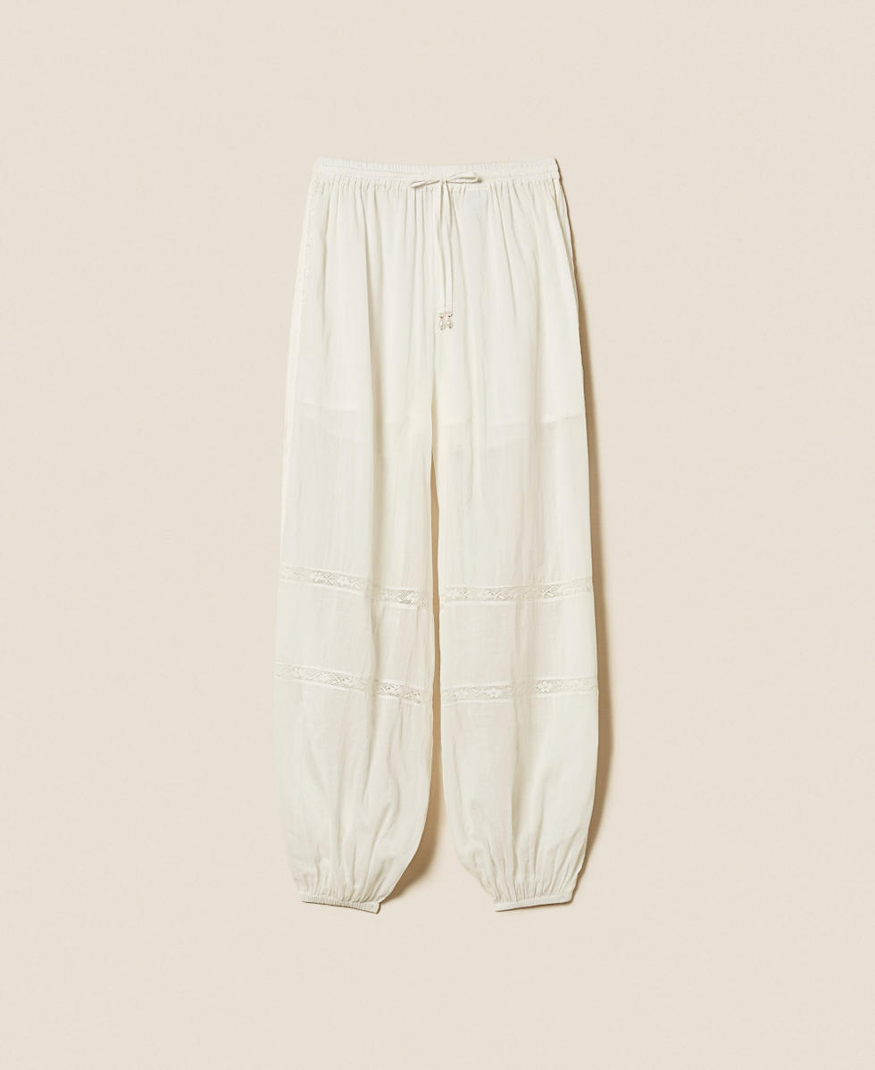 Muslin trousers with lace