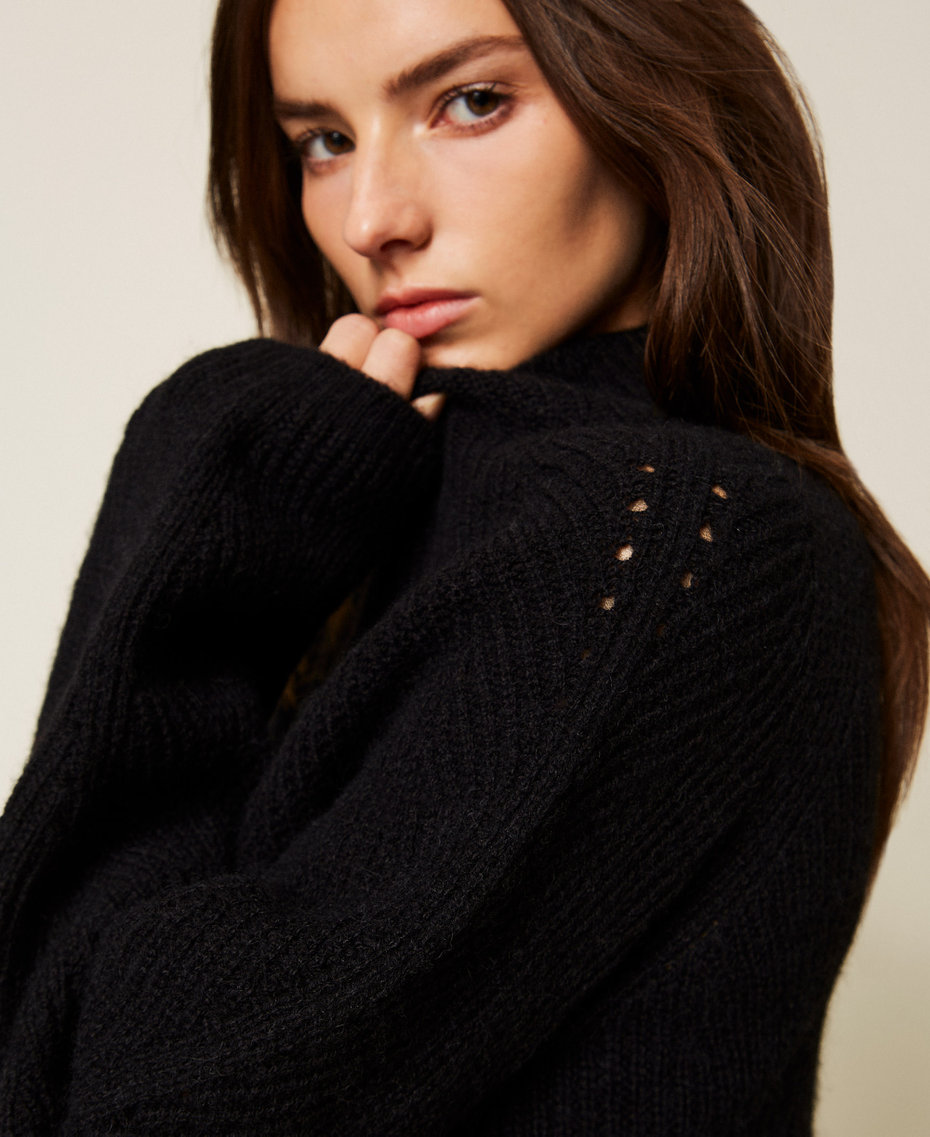 Pull col montant en laine mélangée avec Oval T Noir Femme 252TT3064_00006_04