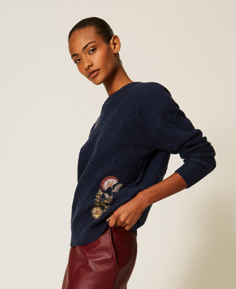Crew neck wool jumper with floral embroidery Blue Paint Woman 262AP3191_13182_02