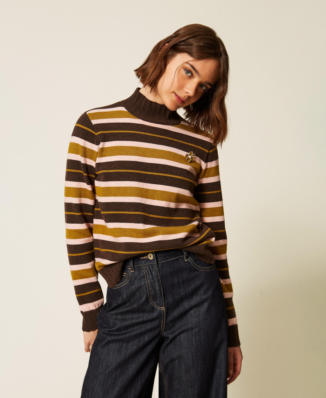 Turtleneck jumper with brooch Mocha/Shiny Oil/Powder Rose Stripes Woman 262LI3BAA_13916_01