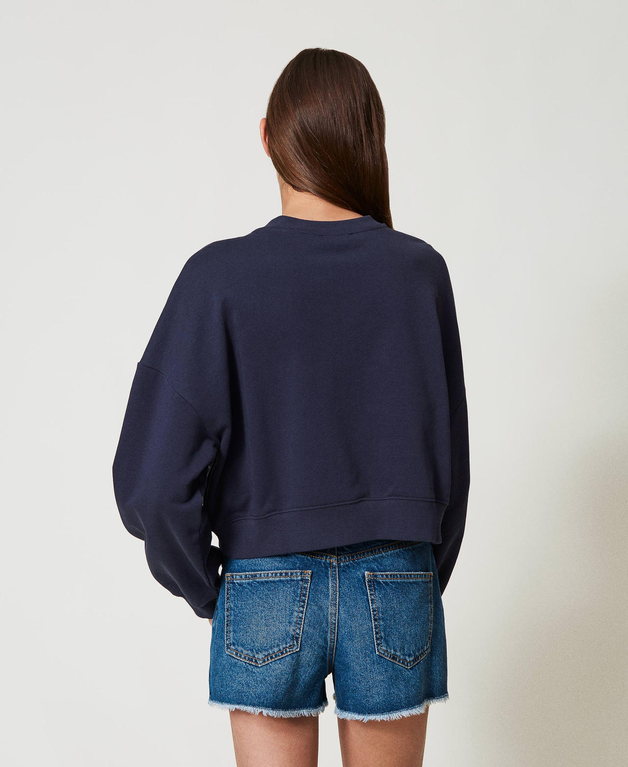 Short sweatshirt with Oval T chain Blue Night Woman 251TP2483_00238_03
