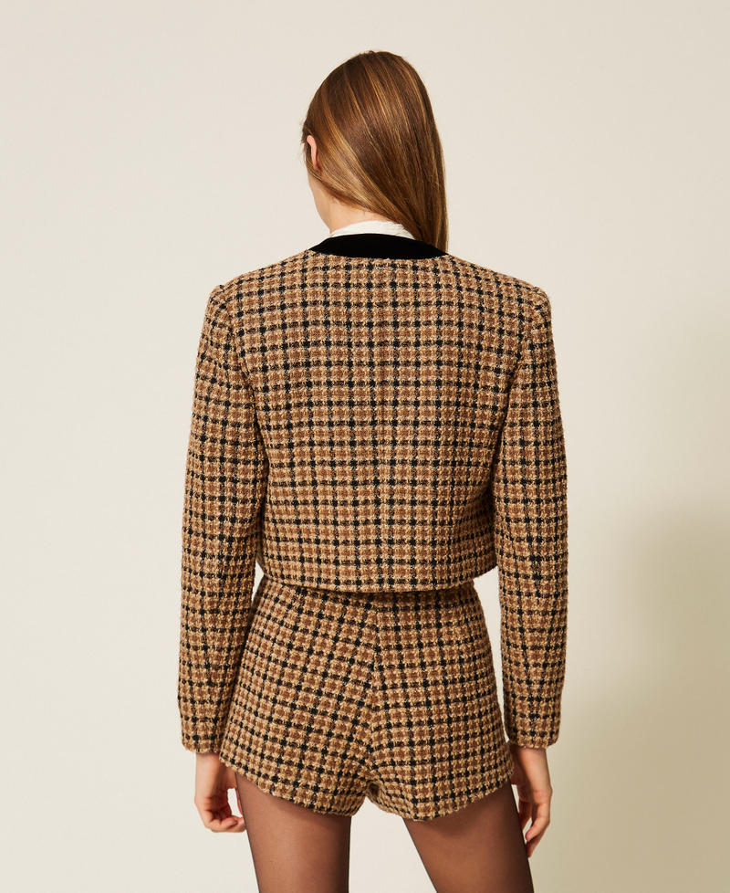 Spenzer-Jacke aus Boucl&eacute; mit Karomuster Boucl&egrave; Little Check Brown / "Nut"-Braun / Gold Frau 262TT2130_14022_03