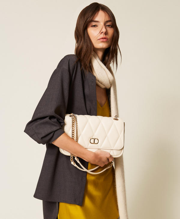 Medium quilted shoulder bag