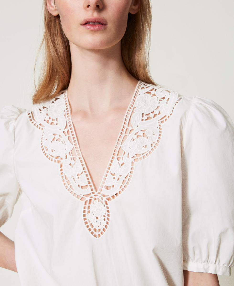 Blouse en popeline avec broderies anglaises Blanc Neige Femme 251TT2335_00282_04