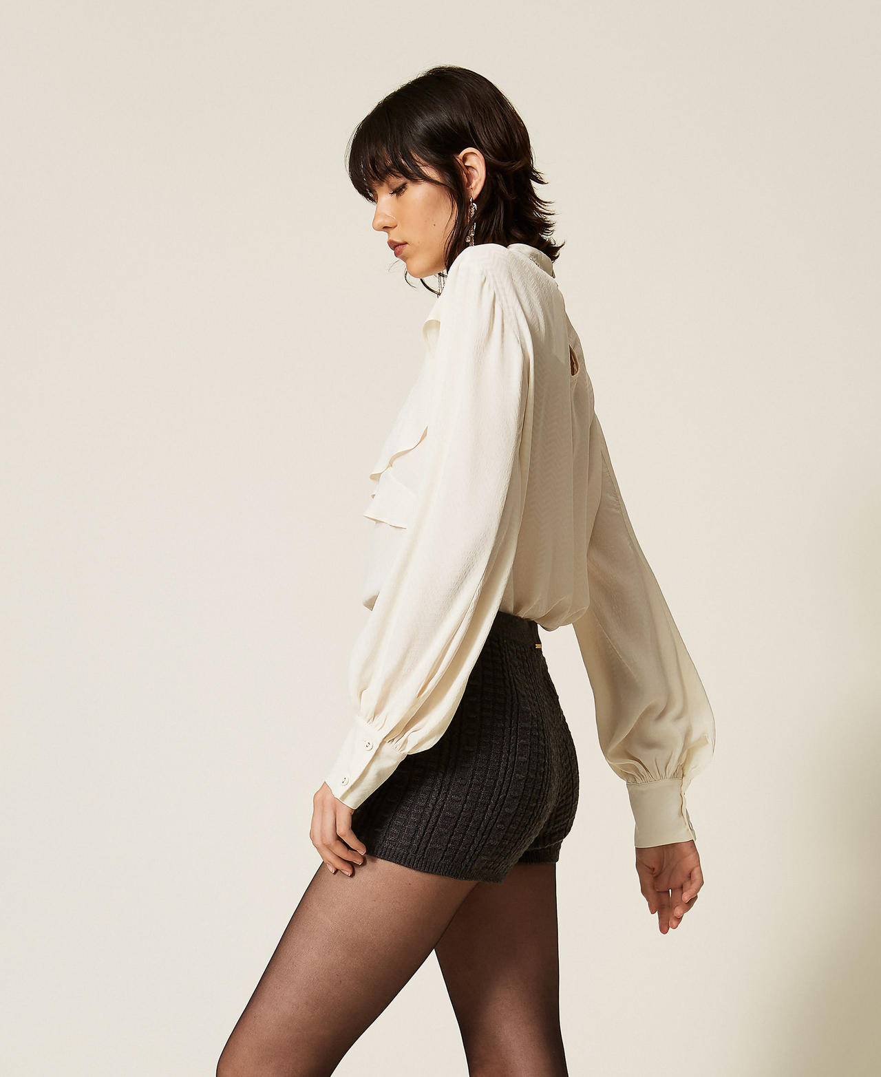 Knit shorts with metal buttons Dark Grey Melange Woman 262TP3104_12839_02