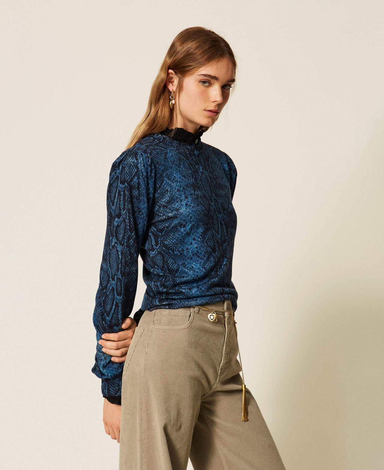 Maglia in lana a stampa python Stampa Python Blue Violet / Black Donna 262TT3410_14140_02