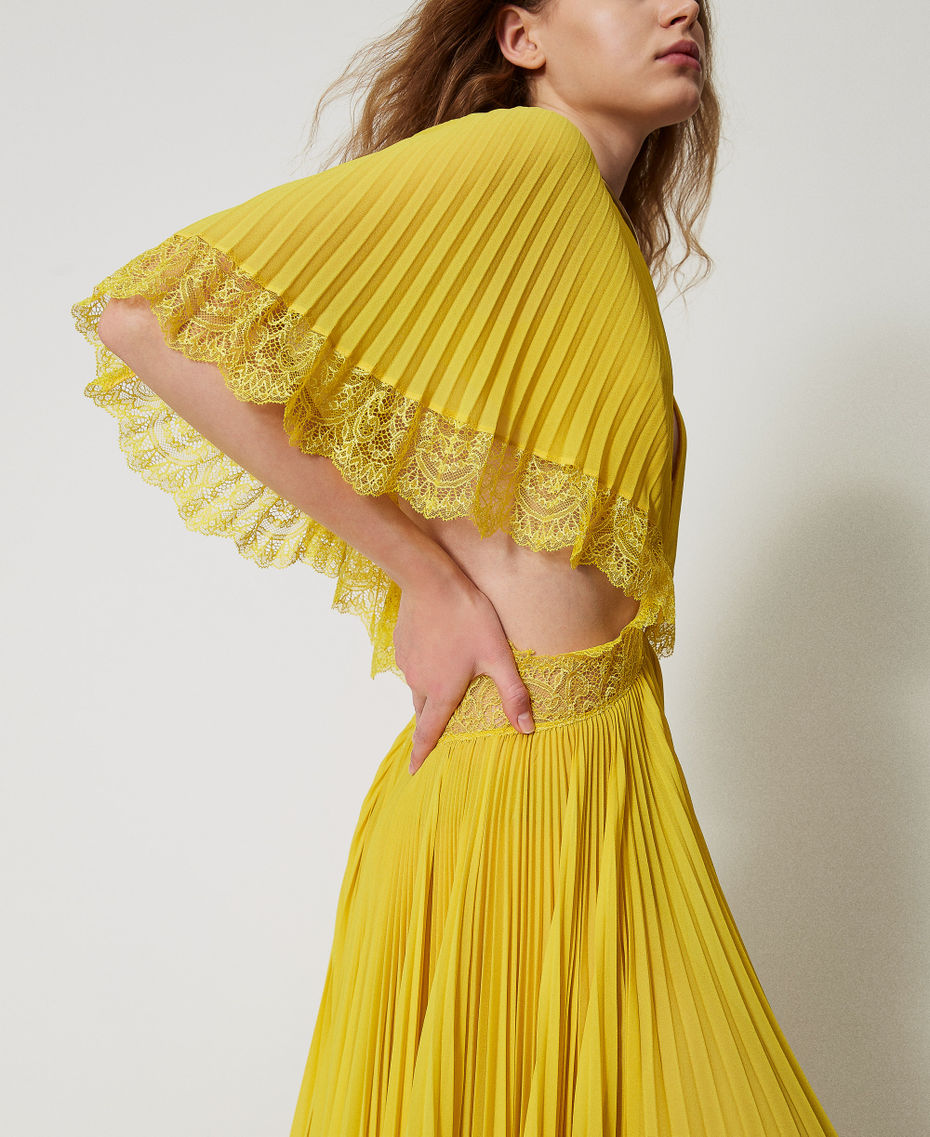 'Filicudi&rsquo; long pleated dress with lace