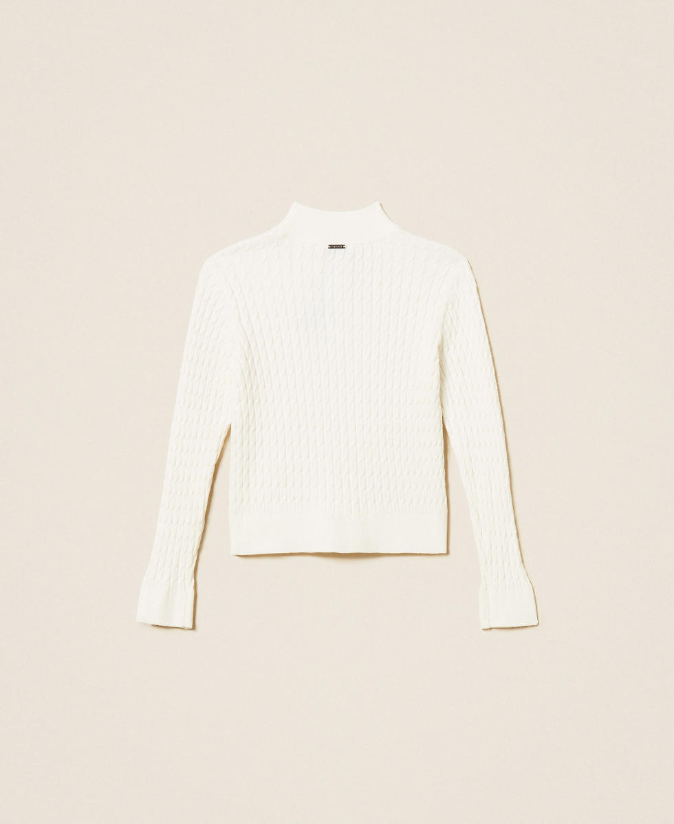 Fitted cable knit jumper