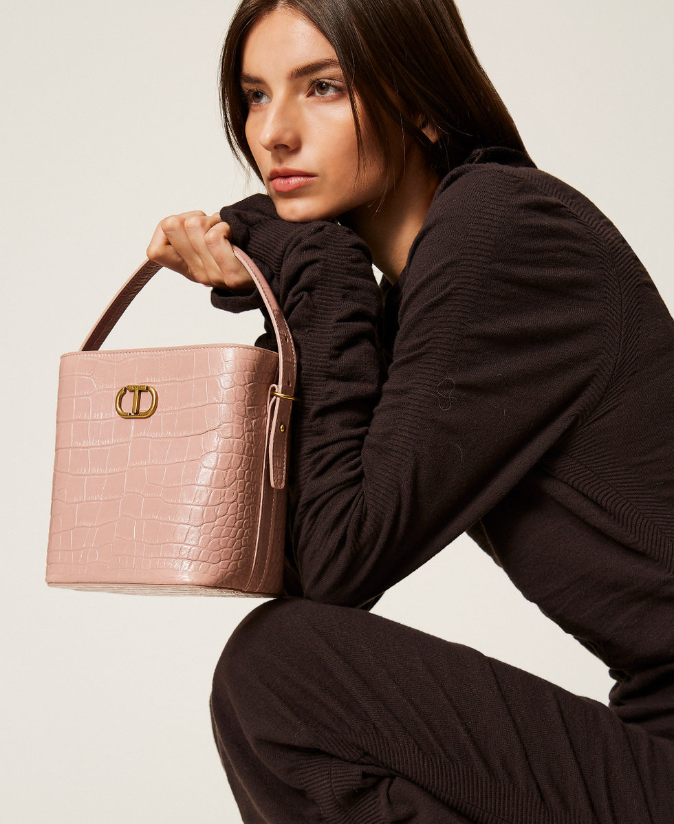 Sac seau en cuir imprim&eacute; croco Rose Parisienne Femme 252TD8257_00714_T0