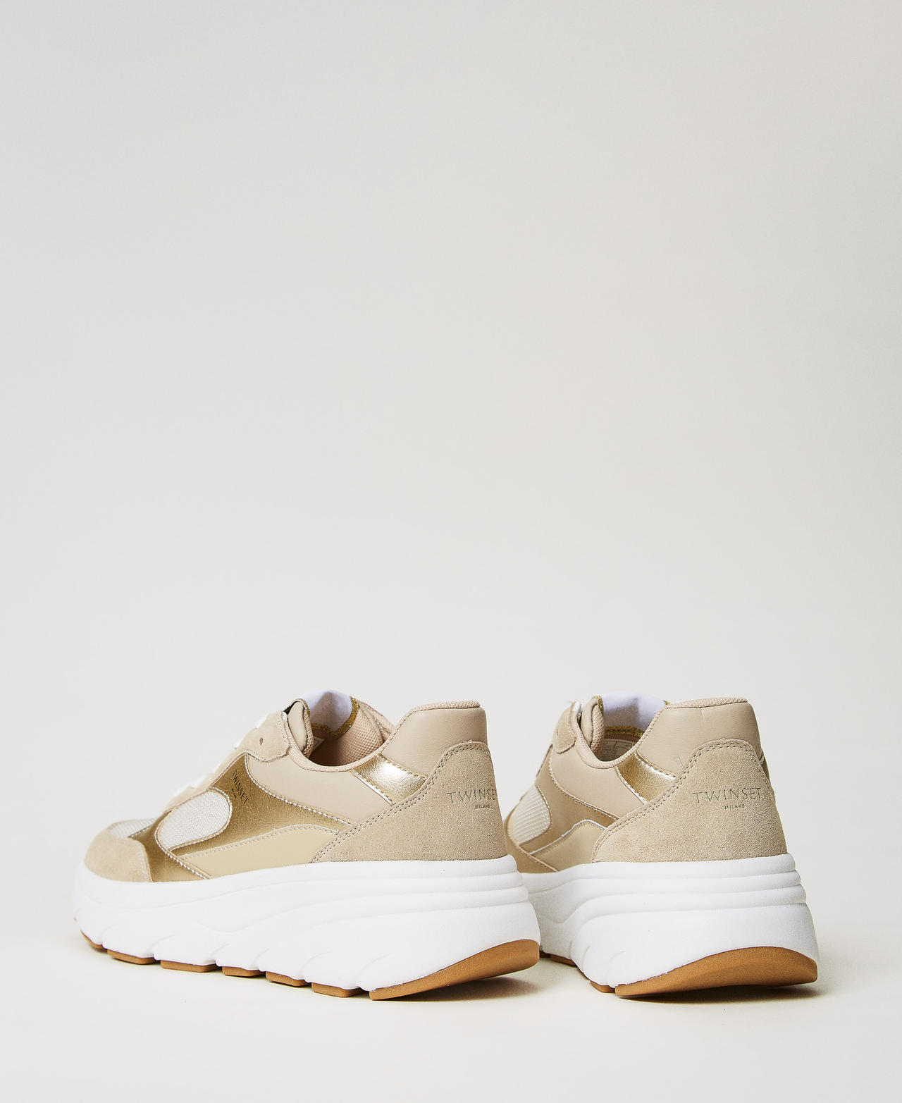 Sneaker im Laufschuhstil aus Leder Gelbgold Frau 251TCP02E_10366_03