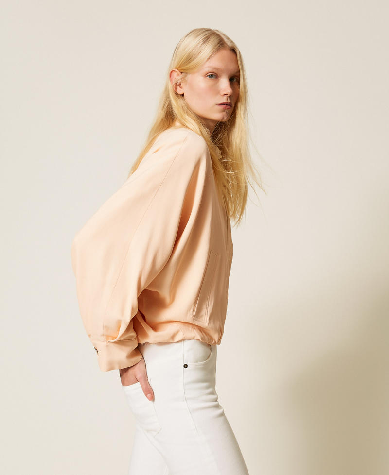 Bomberjacke mit Kimono&auml;rmeln &bdquo;Peach Pink&ldquo;-Rosa Frau 261TP2222_11750_03