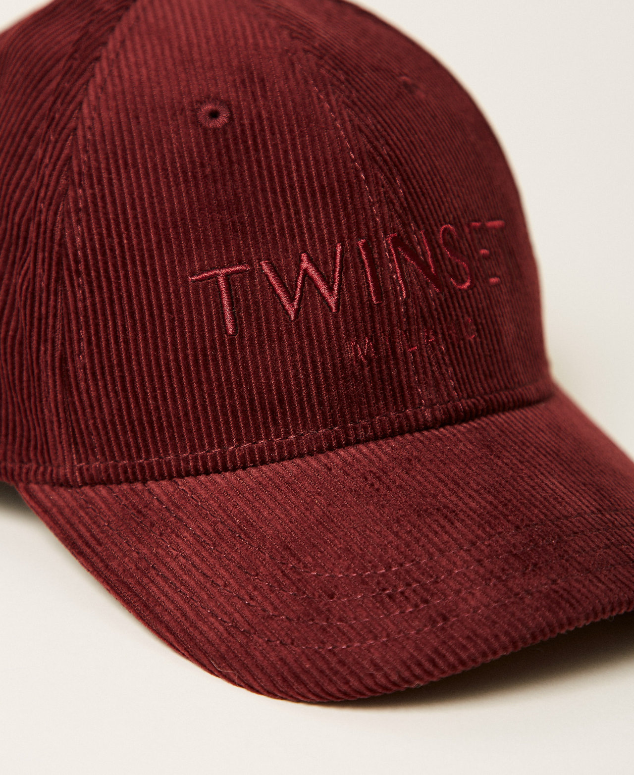 Corduroy baseball cap Burgundy Red Woman 262TA4120_13670_03