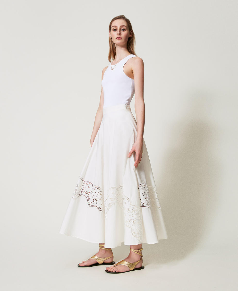 Jupe longue en popeline avec broderies anglaises Blanc Neige Femme 251TT2332_00282_06