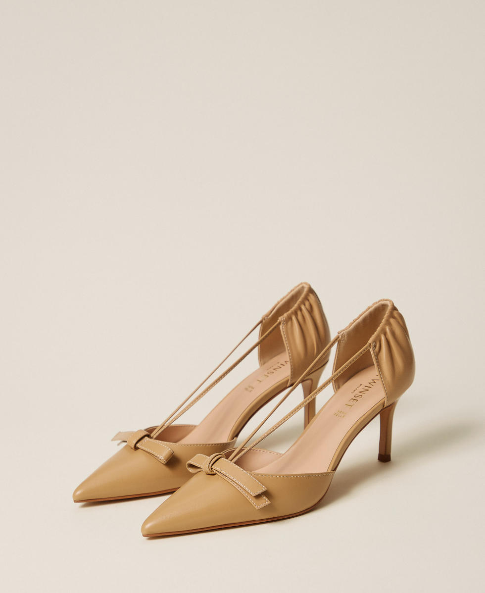 D&eacute;collet&eacute; in pelle con fiocco Beige "Delicate Sand" Donna 261TCP052_13161_02