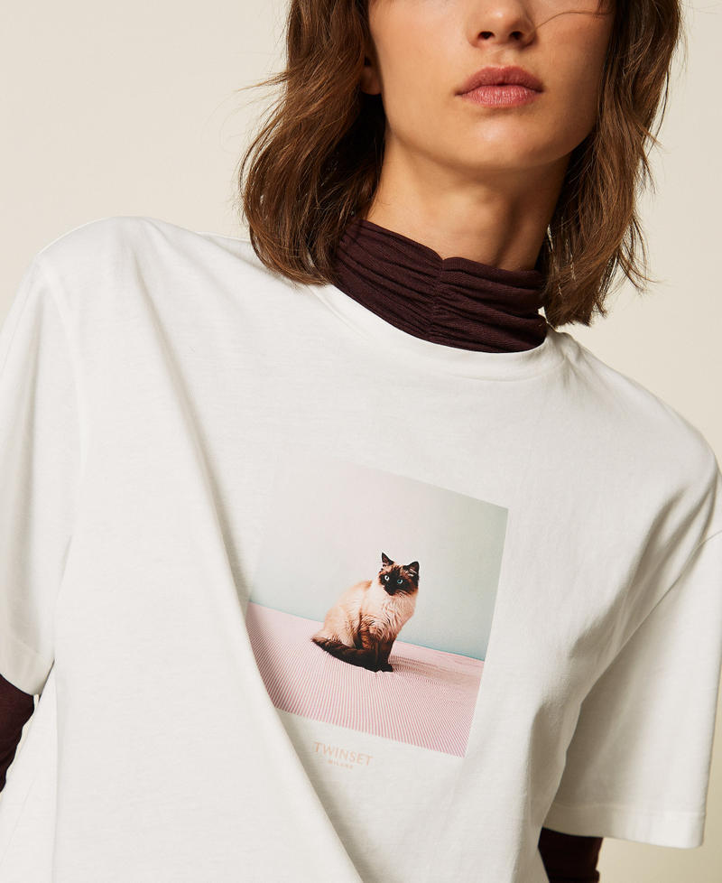 Regular crew neck T-shirt with print Cat/"Lucent White" Print Woman 262TF2090_14113_PD