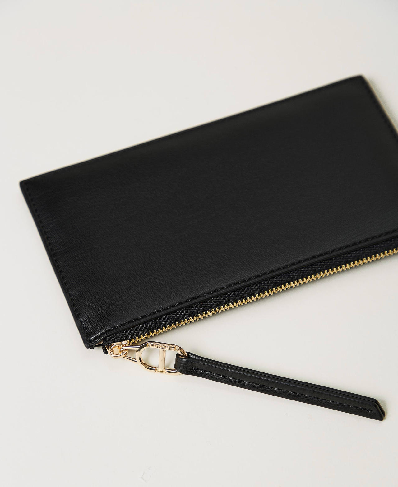 Mini pouch with Oval T Black Woman 251TH7040_00006_02