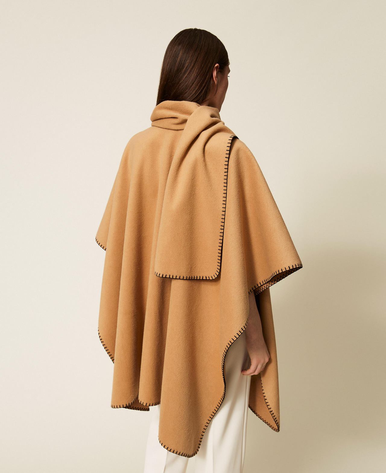 Wool cloth poncho with scarf Two tone Alpaca Brown/Black Woman 252TO5170_12918_03