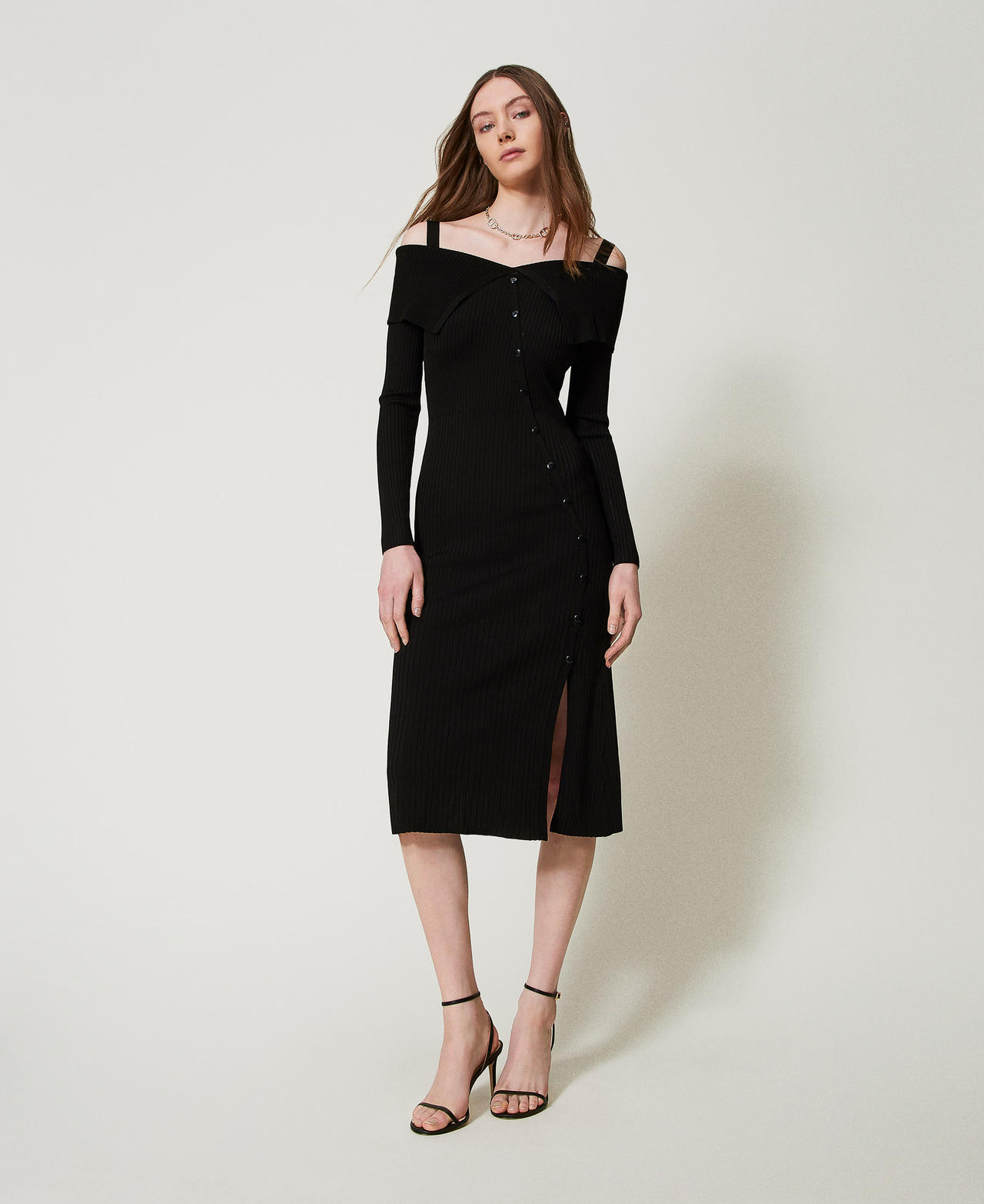 Long off-shoulder knit dress Black Woman 251TP3030_00006_01