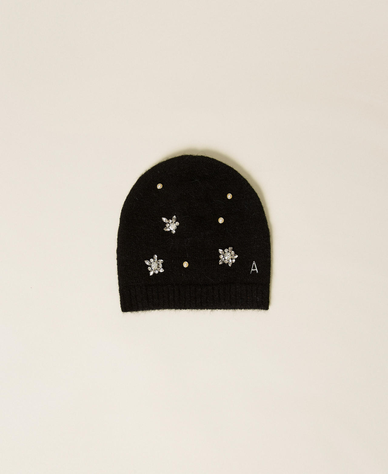 Alpaca blend beanie with rhinestones and pearls Woman, Black 