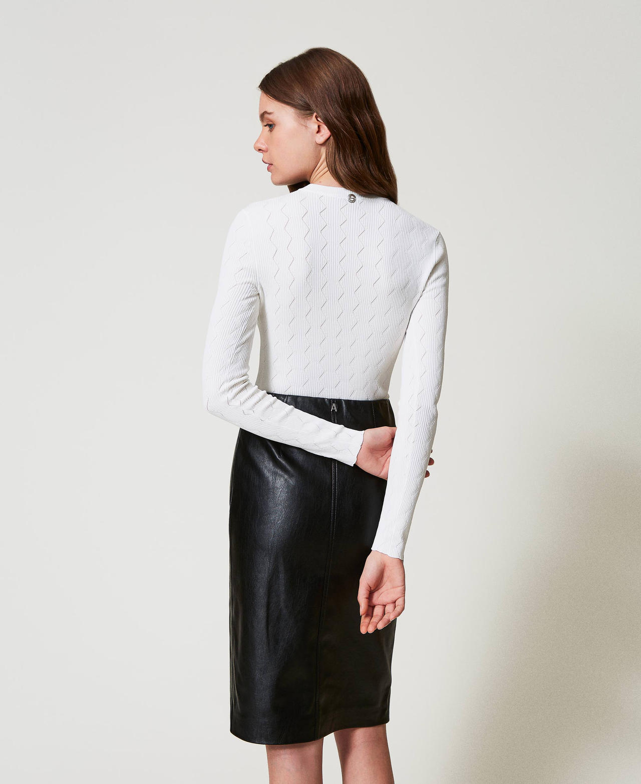 Fitted jumper with flower "Papers" White Woman 251AP3064_00840_02