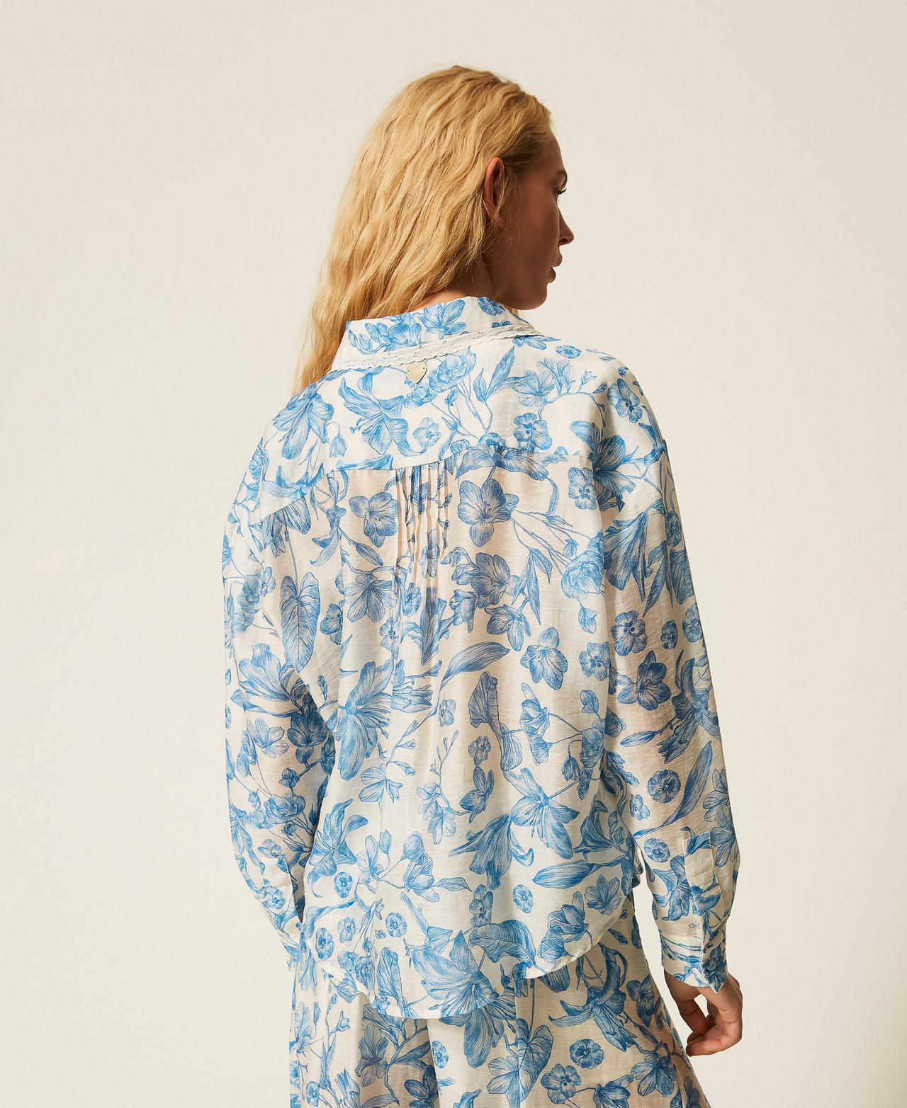 Camisa de flores con encaje Estampado Toile De Jouy Blanco Roto / Azul Med Mujer 261LM2SAA_13465_03