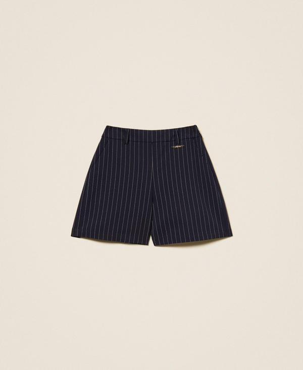 Pinstripe shorts with pockets