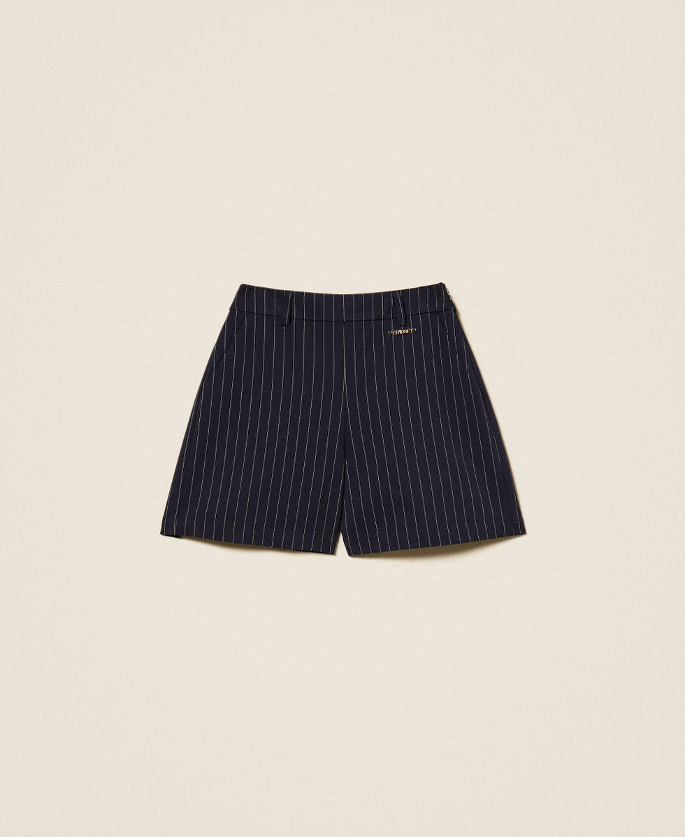 Pinstripe shorts with pockets