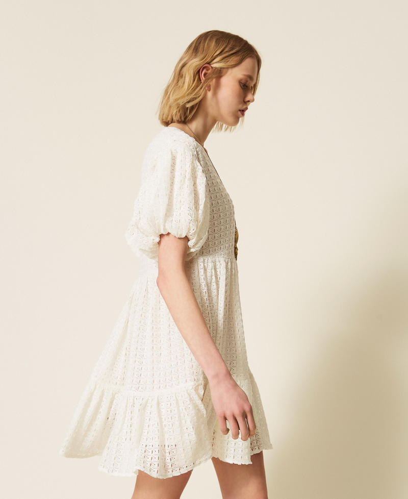 Robe courte crochet avec volant Off White Femme 261LM2BDD_00526_02