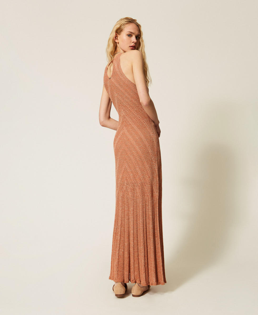 Langes Kleid aus Leinenstrick mit Lurex Salmon Rose Scuro Lurex Frau 261TT3213_13567_03