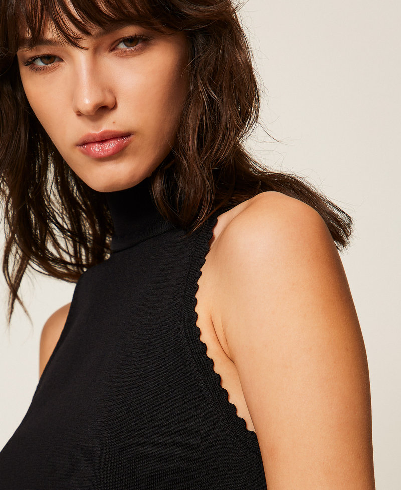 Robe courte en maille bicolore Bicolore Noir/Blanc Neige Femme 261TP3374_12063_04