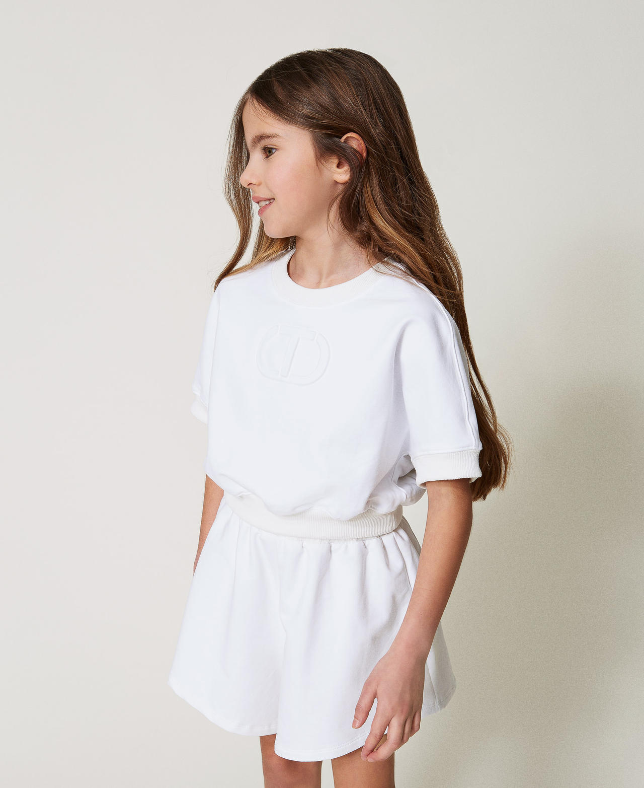 Oval T sweatshirt and shorts "Ice" White Girl 251GJ2580_00808_01