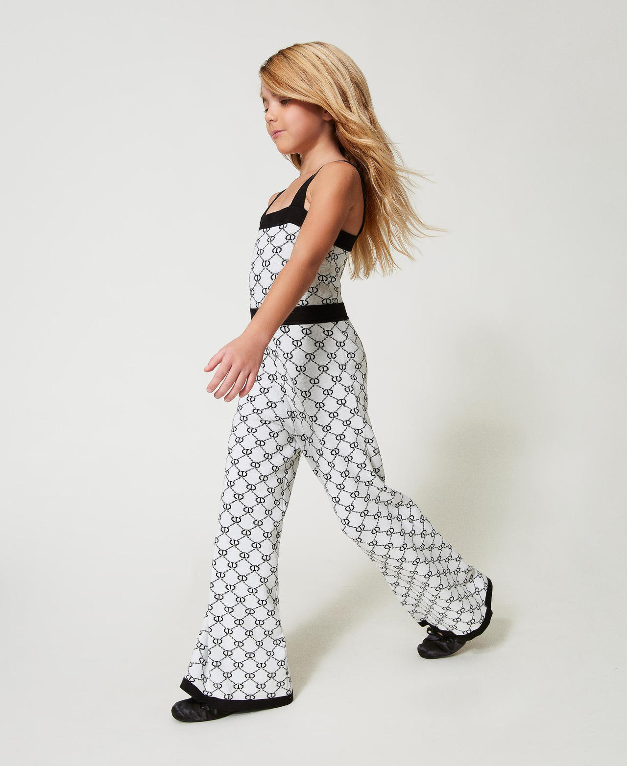 Long knit jumpsuit with jacquard Oval T Bicolour "Ice" White / Black Girl 251GJ3QX3_02849_02