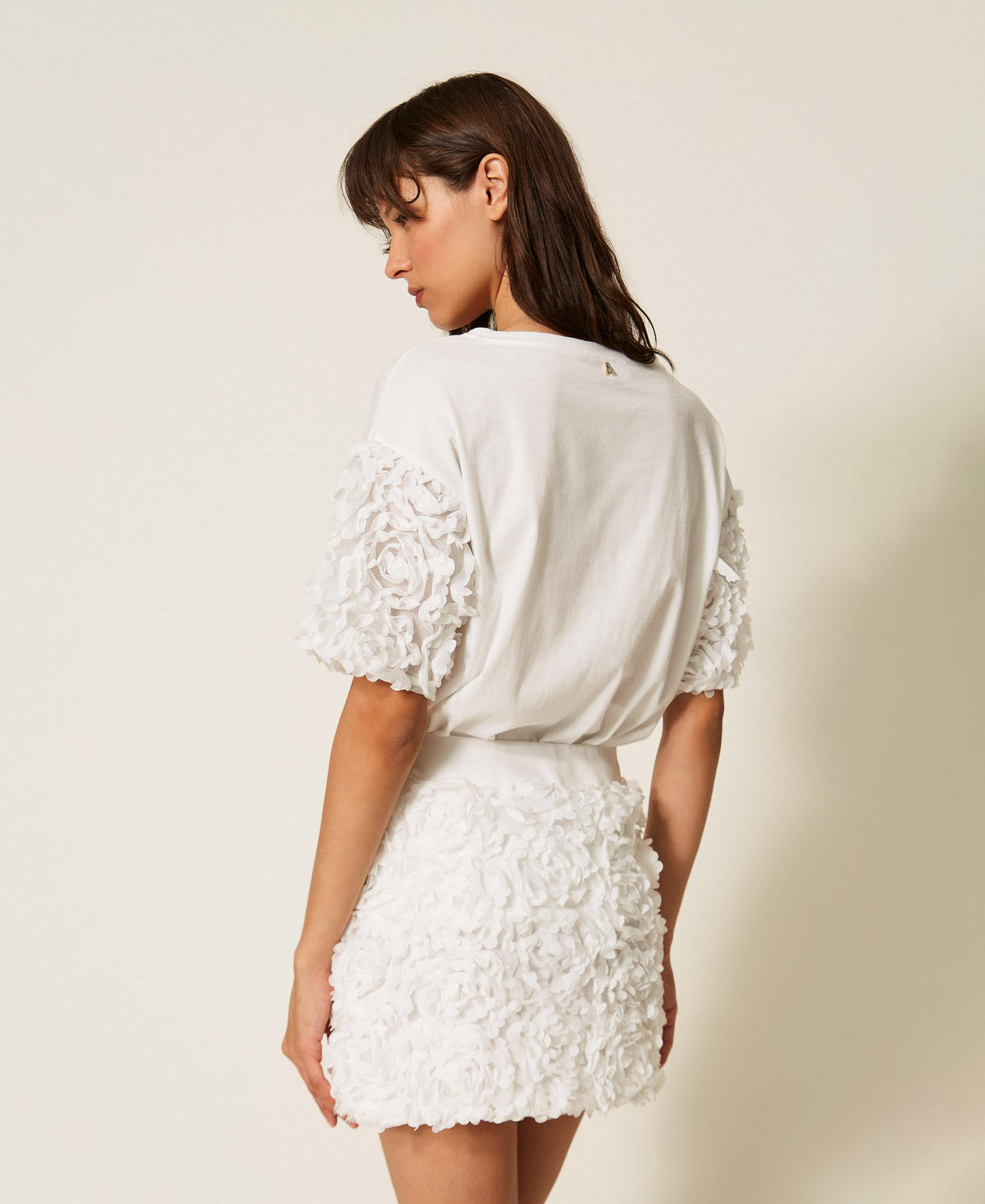 T-shirt z rękawami z tiulu z kwiatami Off White Kobieta 261AP2233_00526_02