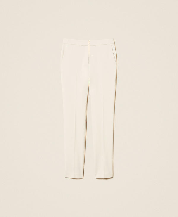 Брюки-сигареты с заутюженной стрелкой