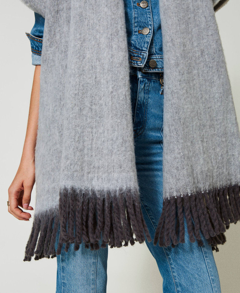 Poncho m&eacute;lange con flecos Gris Antracita Mujer 242TO5570_11949_04