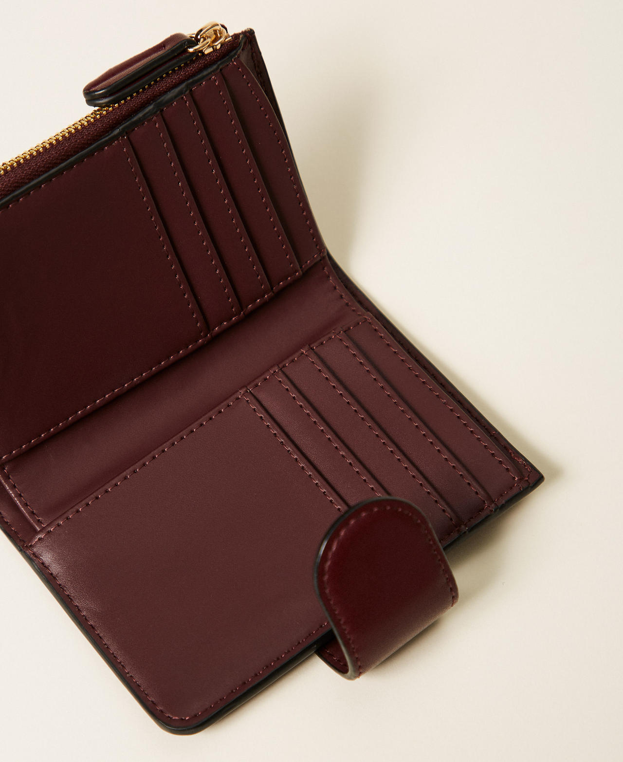 Medium wallet with logo and strap Purple Eden Woman 252TL8014_12635_03