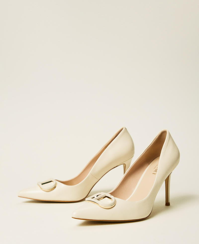 Leather court shoes with Oval T White Snow Woman 251TCP060_00282_02