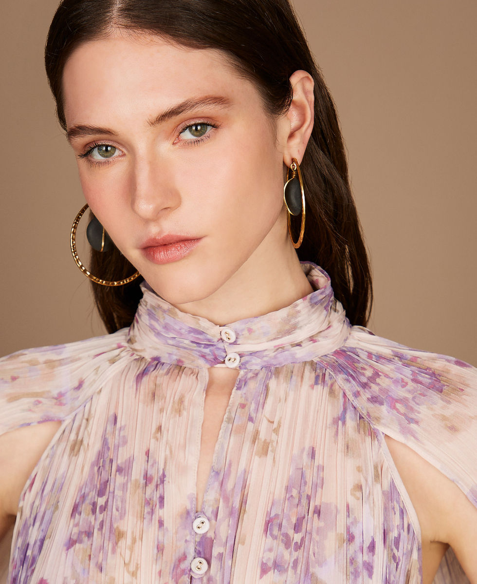 Hoop earrings with logo