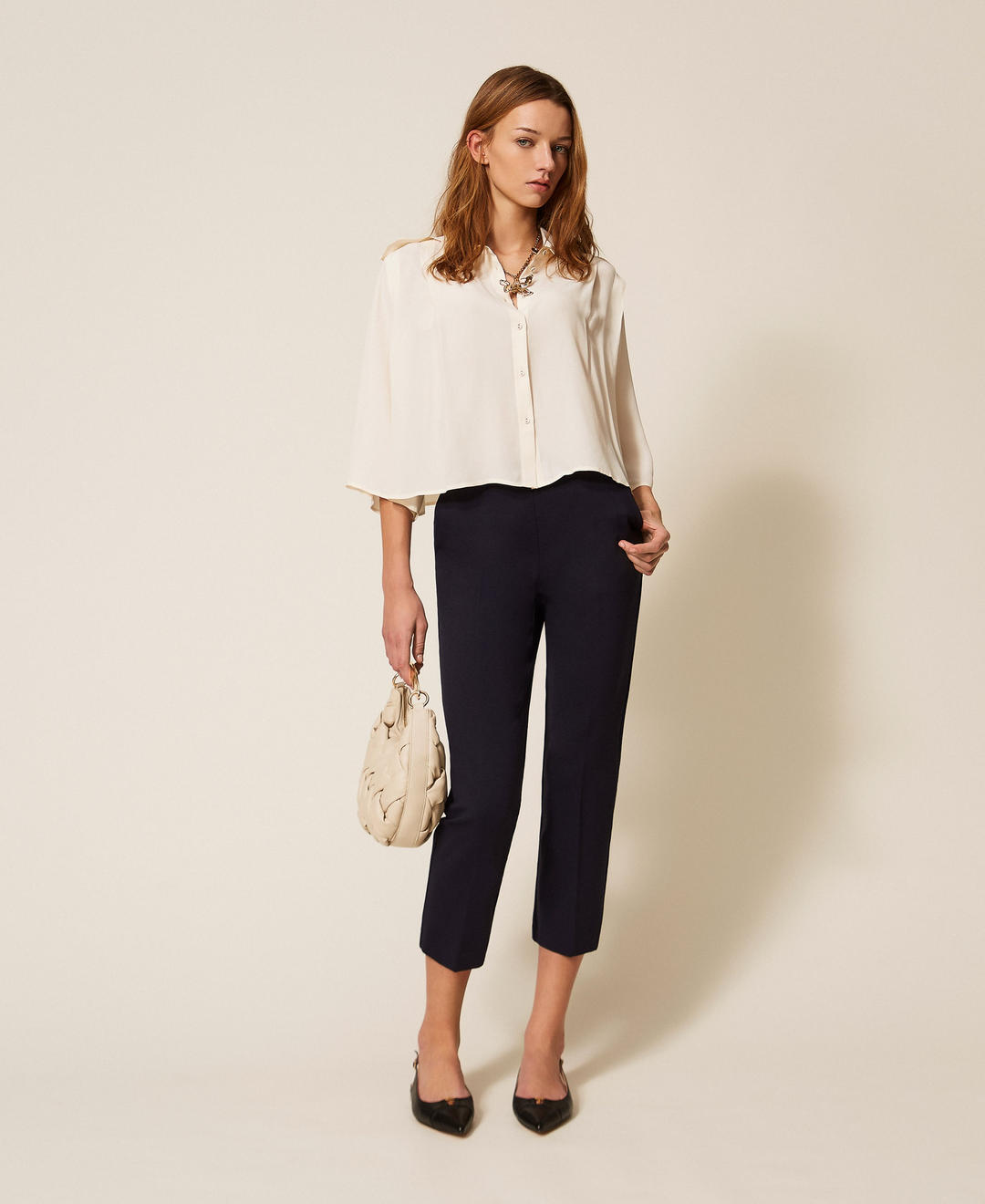Pantalon cigarette avec décorations
