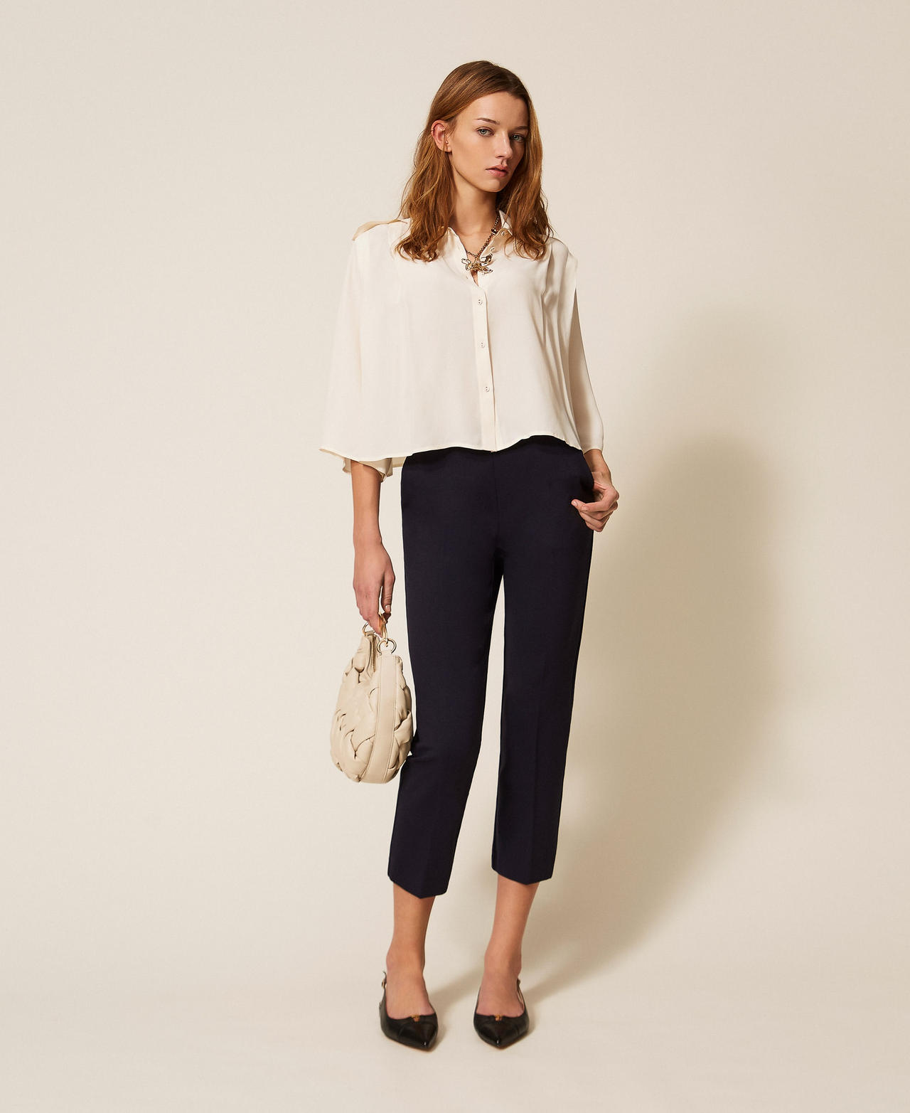 Pantalon cigarette avec décorations